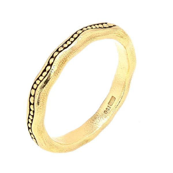 gold band ring