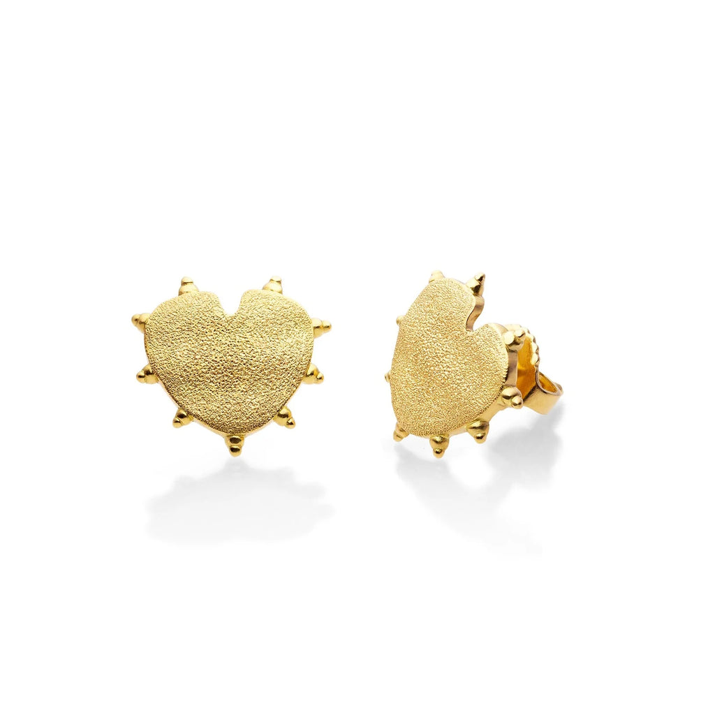 gold heart stud earrings